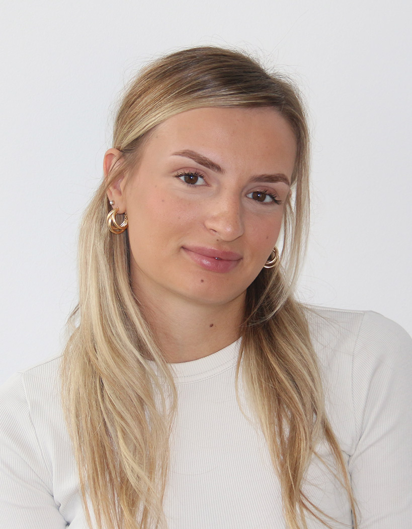 Edina Mujic Porträt von Edina Mujic